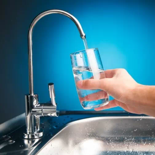 Очистка воды в домашних условиях: обзор наиболее эффективных методов и систем